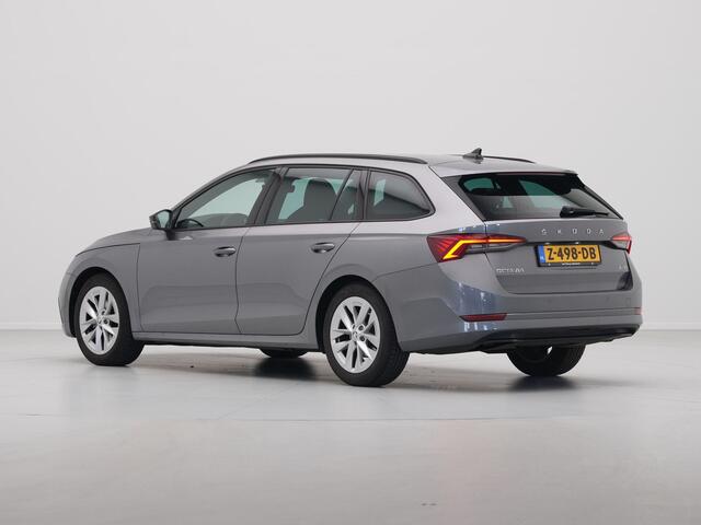 Skoda OCTAVIA Combi 1.0 e-TSI 110pk DSG Business Edition Trekhaak Navigatie Clima Cruise
