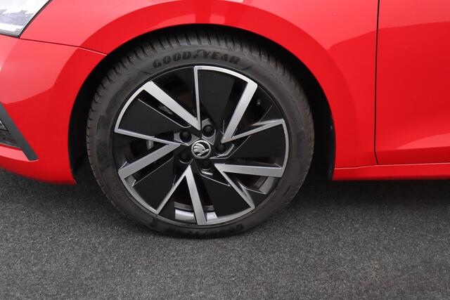 Skoda OCTAVIA Combi 1.0 TSI 110 Aut. Sportline Trekhaak Adapt. Cruise Sportstoelen 18' LMV