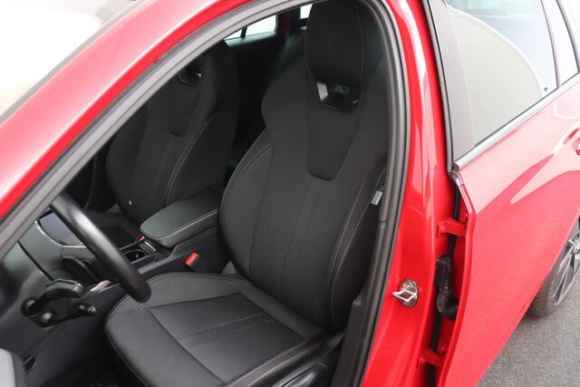 Skoda OCTAVIA Combi 1.0 TSI 110 Aut. Sportline Trekhaak Adapt. Cruise Sportstoelen 18' LMV