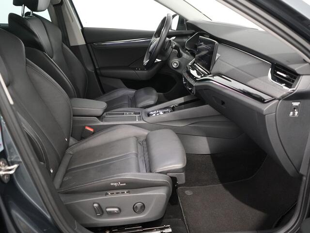 Skoda OCTAVIA Combi 1.4 TSI iV PHEV Business Edition Plus | Leer | Head-up | Stoelkoeling | 19"| Winterpakket