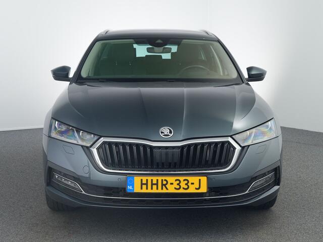 Skoda OCTAVIA Combi 1.4 TSI iV PHEV Business Edition Plus | Leer | Head-up | Stoelkoeling | 19"| Winterpakket