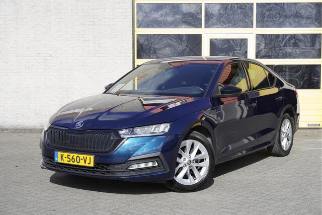 Skoda OCTAVIA 1.0 e-TSI Automaat! Sport Business BJ2021 Lmv 17" | Led | Pdc | Navi | Dynamische knipperlichten | App-Connect | Virtual cockpit | Dashboard verlichting | Climate control | Cruise control | RS-Sportstoelen | RS-Sport stuurwiel | Zwarte hemel