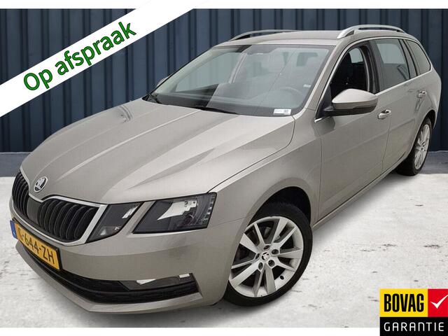 Skoda OCTAVIA Combi 1.0 TSI Greentech Clever Edition (116 PK) 1e-Eig & Dealer-Onderh. BOVAG-Garantie. NL-Auto. Trekhaak, Half-Leer, Navigatie/Apple-Carplay/Android-Auto, Cruisecontrol, Parkeersensoren, DAB, Stoelverwarming, Licht-Zicht-Pakket, Lm-Velgen-17Inch, Privac