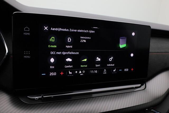 Skoda OCTAVIA Combi 1.4 TSI 245 pk DSG RS iV PHEV Business | Adaptief onderstel | Trekhaak | Matrix LED | Head-Up Display | Achteruitrijcamera