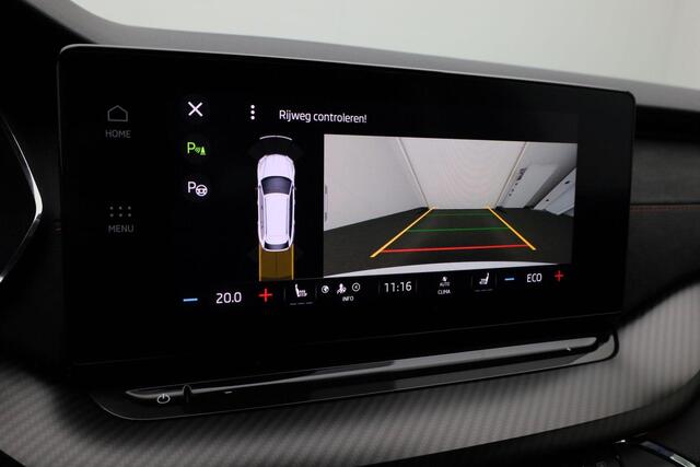 Skoda OCTAVIA Combi 1.4 TSI 245 pk DSG RS iV PHEV Business | Adaptief onderstel | Trekhaak | Matrix LED | Head-Up Display | Achteruitrijcamera