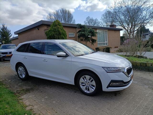Skoda OCTAVIA COMBI 1.0 TSI B Edition,Nw Model,Navi,Dig Dash