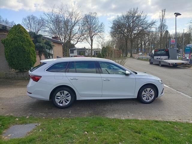 Skoda OCTAVIA COMBI 1.0 TSI B Edition,Nw Model,Navi,Dig Dash