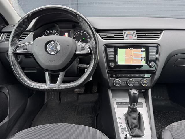 Skoda OCTAVIA Combi 1.6 TDI Greentech Ambition Business 2e Eigenaar,Navi,Clima,Cruise,Schuif Kanteldak,PDC Achter,110pk,LMV,NL Auto,N.A.P,APK Tot 09-2025