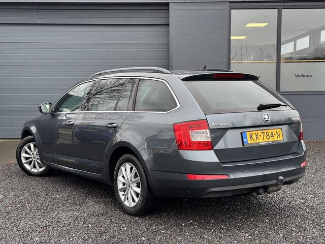 Skoda OCTAVIA Combi 1.6 TDI Greentech Ambition Business 2e Eigenaar,Navi,Clima,Cruise,Schuif Kanteldak,PDC Achter,110pk,LMV,NL Auto,N.A.P,APK Tot 09-2025
