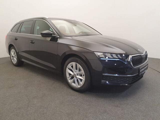 Skoda OCTAVIA Combi 1.5 TSI 150pk DSG/AUT Facelift MHEV Business Edition Plus Wegklapbare trekhaak, Camera, Winterpakket