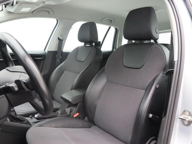 Skoda OCTAVIA Combi 1.5 TSi 150 Pk Automaat Business Edition Plus | Full LED | Trekhaak | Navigatie | Virtual Dashboard | 17 Inch | 92.148 Km!!