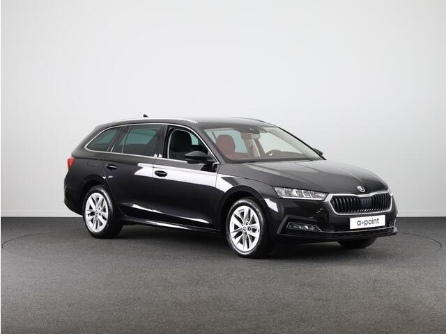 Skoda OCTAVIA Combi 1.0 e-TSI Business Edition Plus 110 pk Automaat (DSG) | Verlengde garantie | Navigatie | Trekhaak | Parkeersensoren | Adaptieve cruise control | Stoelverwarming |