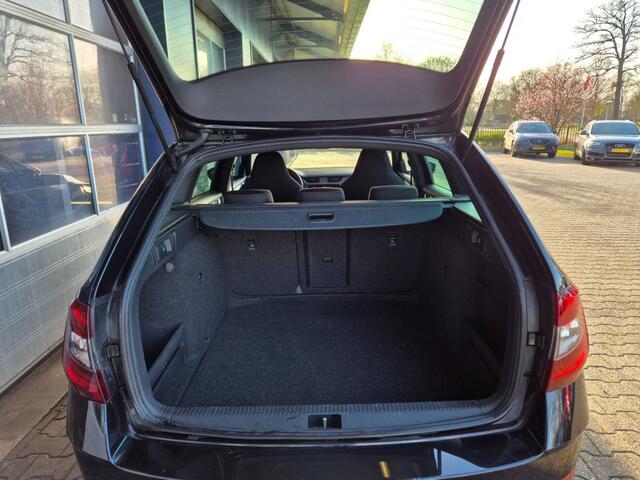 Skoda OCTAVIA 1.5 TSI Greentech Sport Business ALL IN.