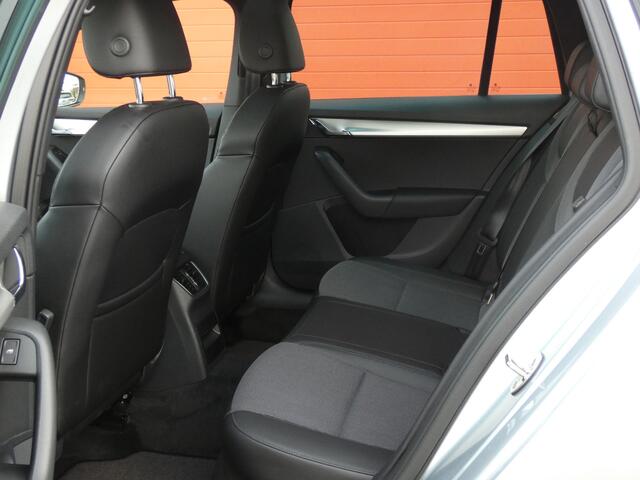 Skoda OCTAVIA Combi 1.5 TSI Greentech Business Edition/ lage km/ compleet!