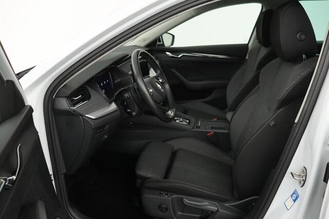Skoda OCTAVIA 1.4 TSI iV PHEV Style | Head-Up | Massage | Stoel & achterbankverwarming | Camera | Carplay | Adaptive cruise | Full LED | Navigatie