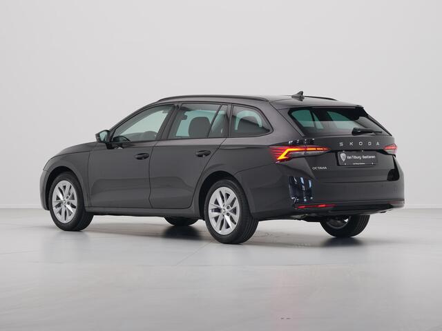 Skoda OCTAVIA Combi 1.5 TSI 115 6MT Business Edition Plus | Achteruitrijcamera | Achteruitrijcamera | Chromen grille
