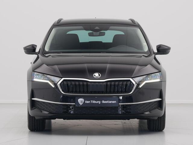 Skoda OCTAVIA Combi 1.5 TSI 115 6MT Business Edition Plus | Achteruitrijcamera | Achteruitrijcamera | Chromen grille