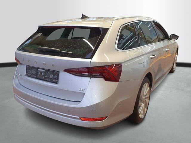 Skoda OCTAVIA Combi 1.4 TSI iV 204pk PHEV Business Edition / Panoramadak / Massage / Navi / Wordt Verwacht