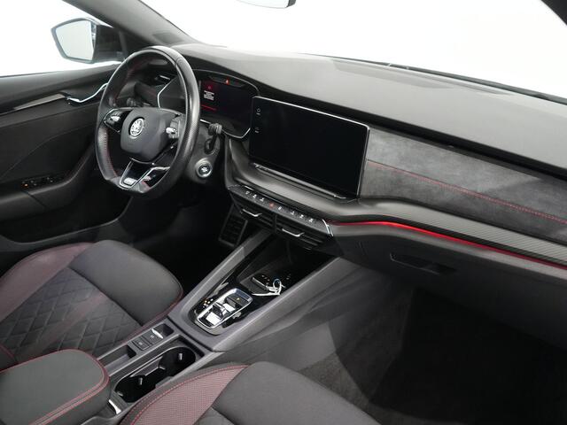 Skoda OCTAVIA Combi 1.4 TSI RS iV PHEV Business | Canton | Camera | ACC | winterpakket |
