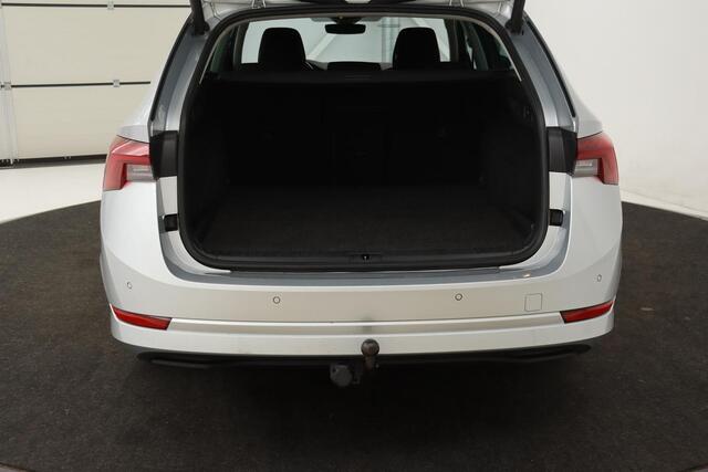 Skoda OCTAVIA 1.4 TSI iV PHEV Business Edition | Trekhaak | Stoelverwarming | Trekhaak | Carplay | Full LED | Navigatie | PDC | Climate control