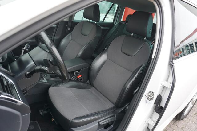 Skoda OCTAVIA Combi 1.0 TSI Greentech Ambition Business | Automaat | Dynamic-pakket | Origineel NL |
