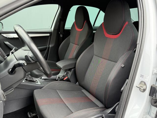 Skoda OCTAVIA BWJ 2020 1.5 TSI 150 PK Greentech Sport Business AUTOMAAT / APPLE CARPLAY / ANDROID AUTO / NAVI / CLIMA / CRUISE / LMV / PDC