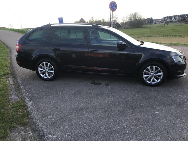 Skoda OCTAVIA Combi 1.0 TSI Greentech Ambition Business Bj2019 btw airco apk november2025