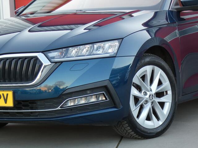 Skoda OCTAVIA Combi 1.0 e-TSI Business Edition Plus/ automaat/ compleet!