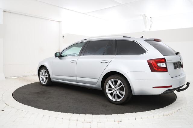 Skoda OCTAVIA Combi 1.6 TDI Greentech Style Business Navigatie, Trekhaak, Virtual, Apple Carplay, Stoelverwarming