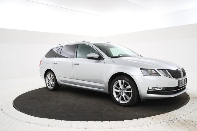 Skoda OCTAVIA Combi 1.6 TDI Greentech Style Business Navigatie, Trekhaak, Virtual, Apple Carplay, Stoelverwarming