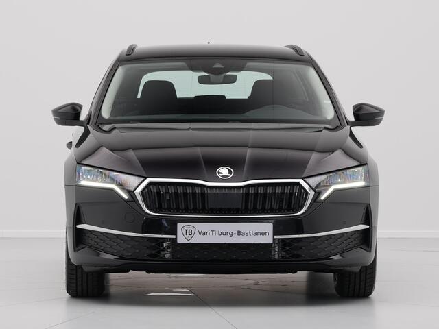 Skoda OCTAVIA Combi 1.5 TSI e-TEC MHEV 115 7DSG First Edition | Achteruitrijcamera | Chromen grille | Climatronic, elektronische airconditioning met twee zones