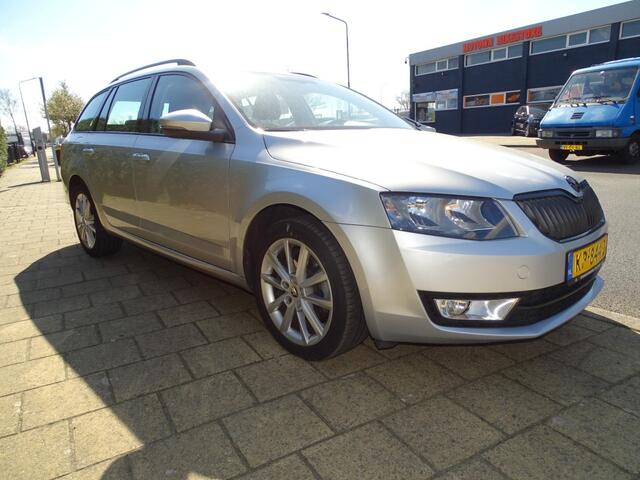 Skoda OCTAVIA 1.0 TSI GRT AMB. BNS-Blth-Media-Clima-Navi-Trkh-Pdc-Cruise