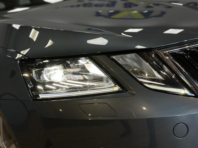 Skoda OCTAVIA Combi 1.5 TSI Greentech Business Edition Plus Airco ECC | LED | Canton | Trekhaak | Navigatie | Cruise Control | Apple Carplay Android Auto | Isofix | NAP |