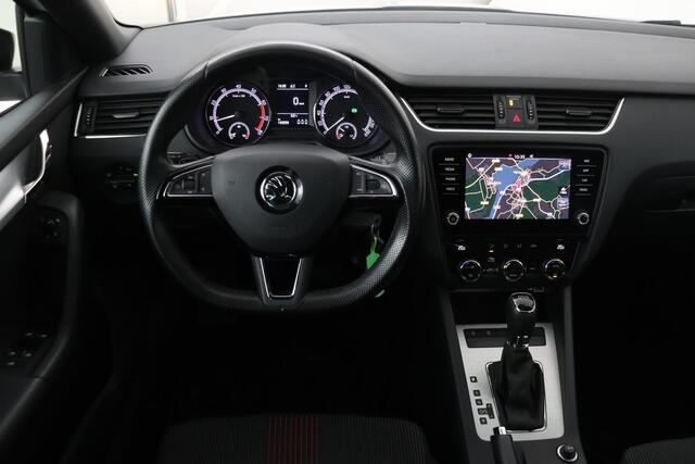 Skoda OCTAVIA 1.5 TSI Sport | Carplay | Sportstoelen | Trekhaak | Navigatie | DAB | Climate control | PDC | Cruise control | Sportstuur