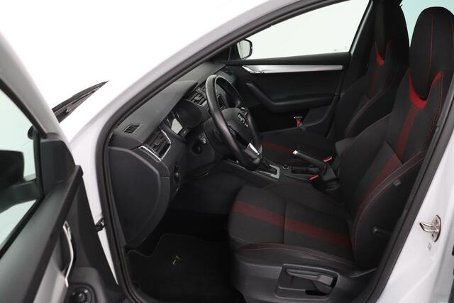 Skoda OCTAVIA 1.5 TSI Sport | Carplay | Sportstoelen | Trekhaak | Navigatie | DAB | Climate control | PDC | Cruise control | Sportstuur