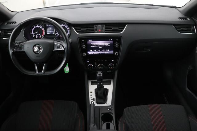 Skoda OCTAVIA 1.5 TSI Sport | Carplay | Sportstoelen | Trekhaak | Navigatie | DAB | Climate control | PDC | Cruise control | Sportstuur