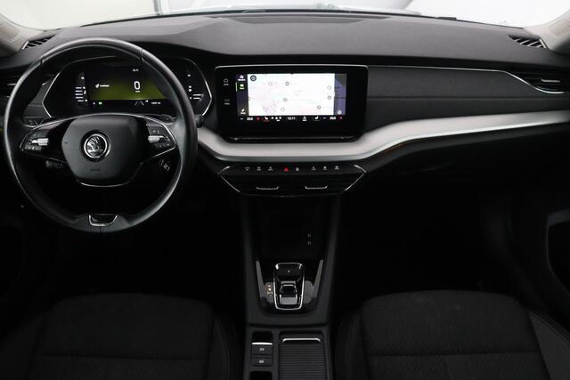Skoda OCTAVIA 1.0 e-TSI Business Edition Plus | Stoelverwarming | Trekhaak | Adaptive cruise | Carplay | Full LED | Keyless | Sfeerverlichting