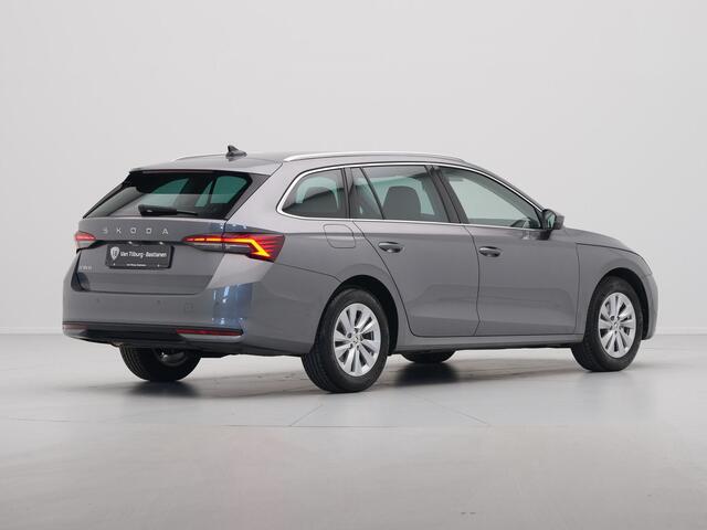 Skoda OCTAVIA Combi 1.5 TSI MHEV Business Edition Navigatie Keyless Privacy Glas Lm Velgen Nieuw Model