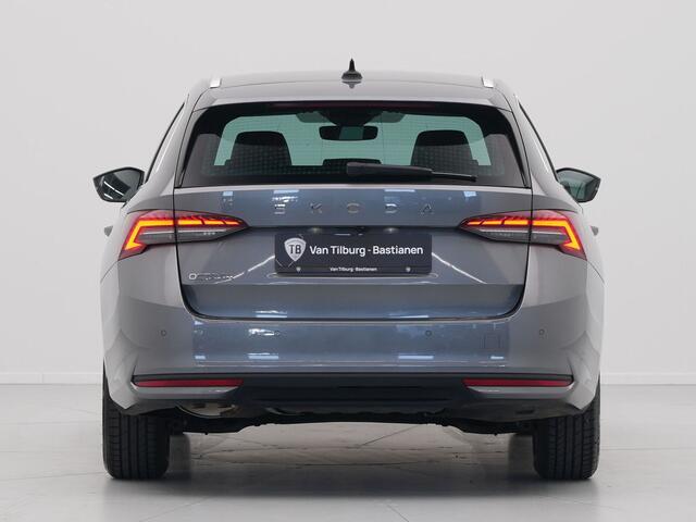 Skoda OCTAVIA Combi 1.5 TSI MHEV Business Edition Navigatie Keyless Privacy Glas Lm Velgen Nieuw Model