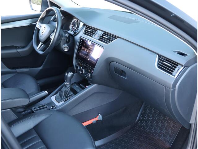 Skoda OCTAVIA Combi 150pk TSI Edition Plus | 1ste eigenaar | LEER | LED | 17"LMV | Navigatie | Keyless | AUTOMAAT