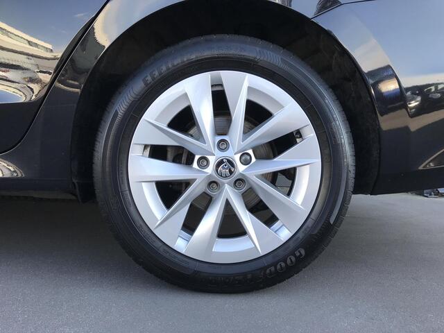 Skoda OCTAVIA Combi 1.4 TSI iV PHEV Sportline Business