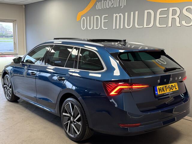 Skoda OCTAVIA Combi 1.4 TSI iV PHEV Panoramadak/Massagestoelen/Parkeersensoren