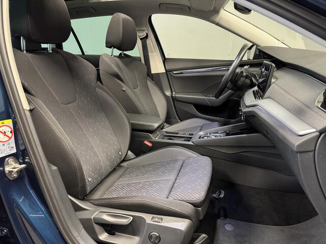 Skoda OCTAVIA Combi 1.4 TSI iV PHEV Panoramadak/Massagestoelen/Parkeersensoren