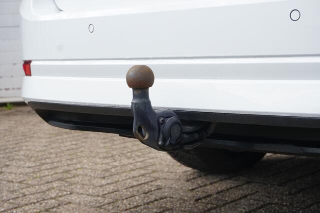 Skoda OCTAVIA Combi 1.0 e-TSI Sport Automaat | TREKHAAK | STUURVERW. | FULL LED |