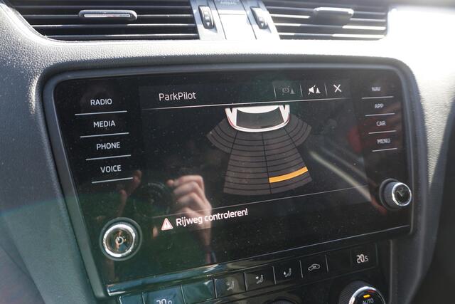 Skoda OCTAVIA Combi 1.0 TSI Greentech Business Edition | APPLE/ANDROID | NAVI |