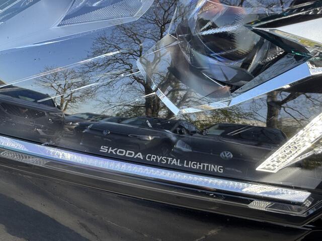 Skoda OCTAVIA Combi FL 1.5 TSI 150pk DSG MHEV Selection LED Matrix Virtual Cockpit Camera Navigatie FACELIFT