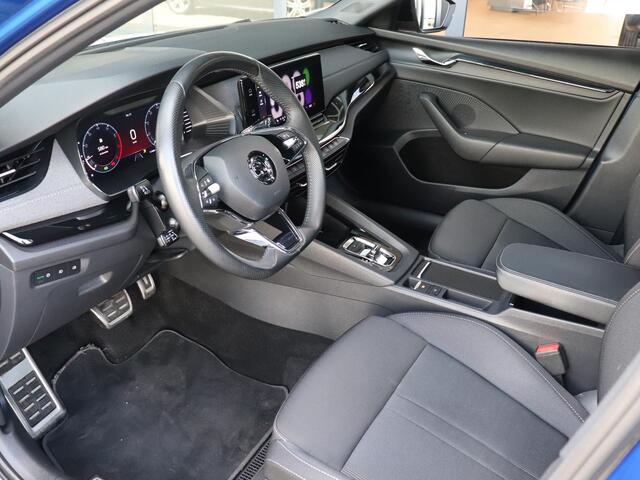 Skoda OCTAVIA Combi Sportline 1.5 e-TSI 150pk AUTOMAAT | Panoramadak | Adaptieve cruise control | Stoel- & stuurverwarming | Apple Carplay / Android Auto |