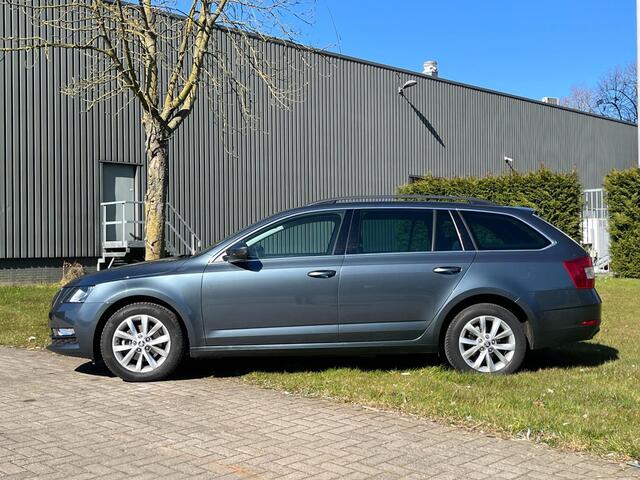 Skoda OCTAVIA Combi 1.0 TSI Greentech Amb. Business Automaat APK 2027 CarPlay