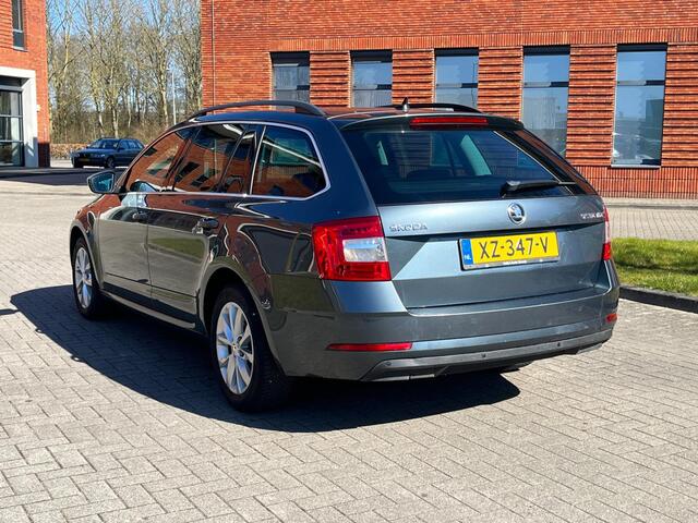Skoda OCTAVIA Combi 1.0 TSI Greentech Amb. Business Automaat APK 2027 CarPlay