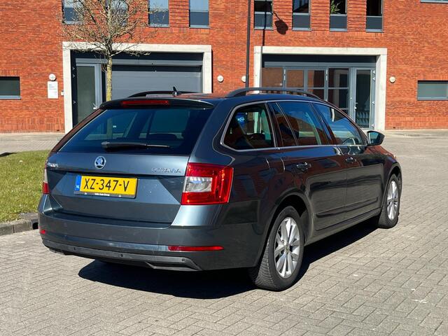 Skoda OCTAVIA Combi 1.0 TSI Greentech Amb. Business Automaat APK 2027 CarPlay